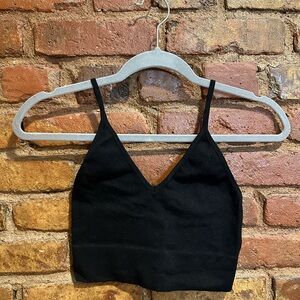 Bozzolo Black V-Neck Crop Top